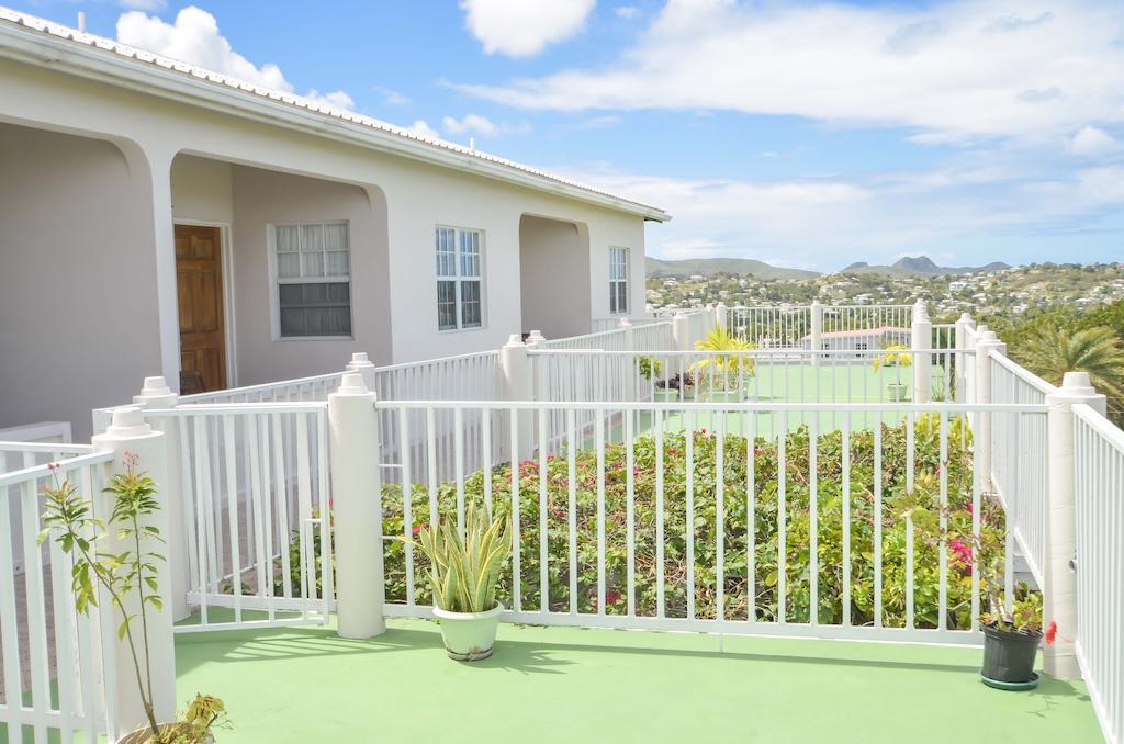 Caribbean Inn And Suites St. John's Zewnętrze zdjęcie
